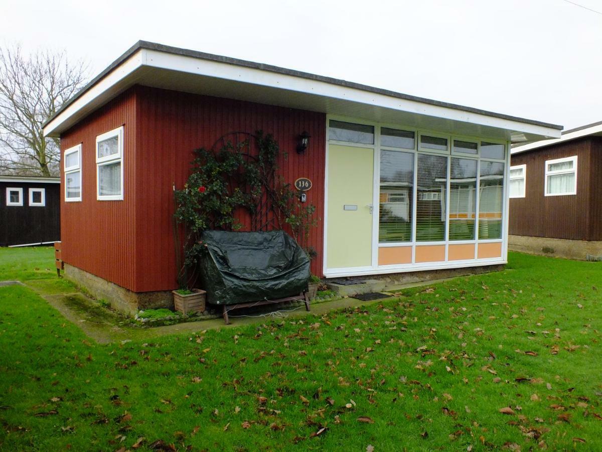 Broadside Chalet Park Stalham Eksteriør billede