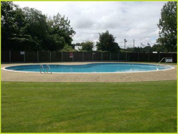 Broadside Chalet Park Stalham Eksteriør billede